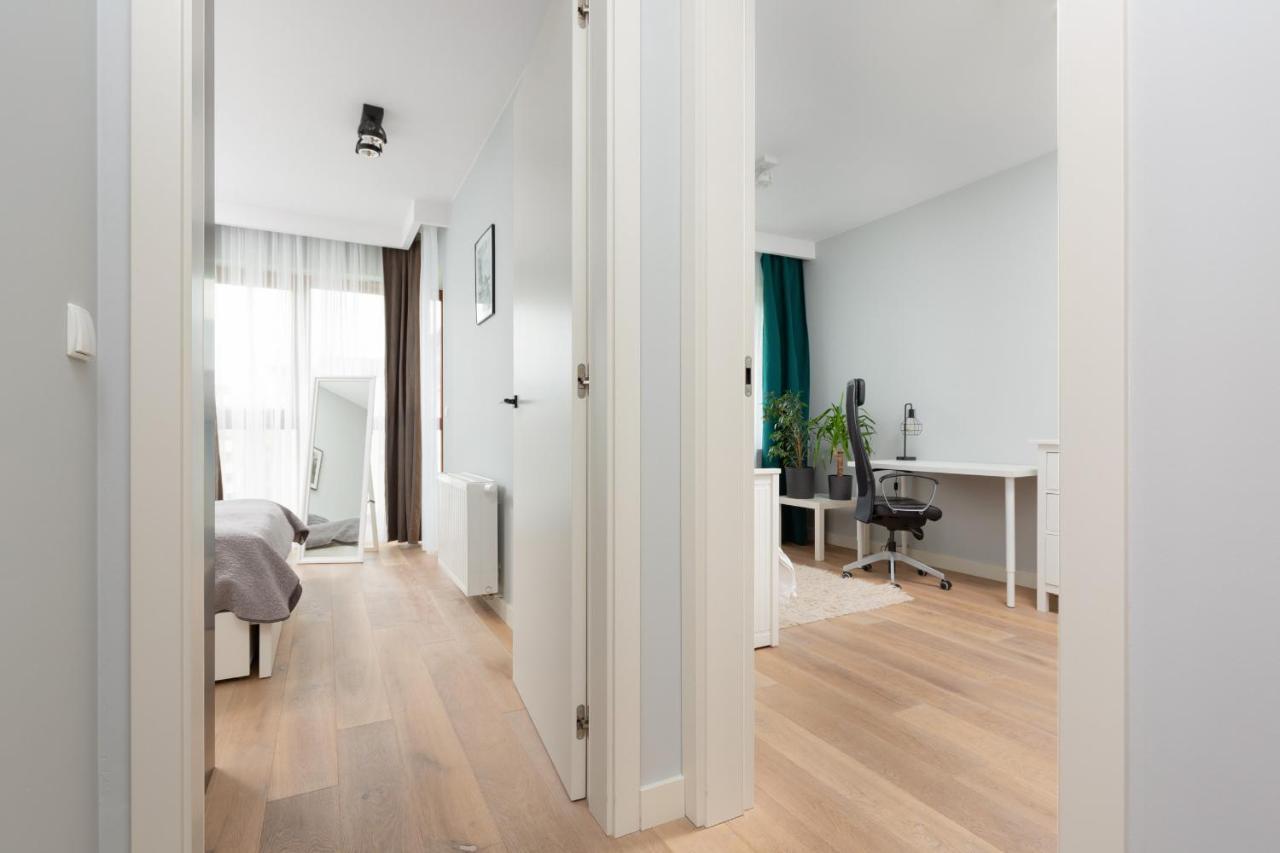Mokotow Two-bedroom By Renters * Warschau